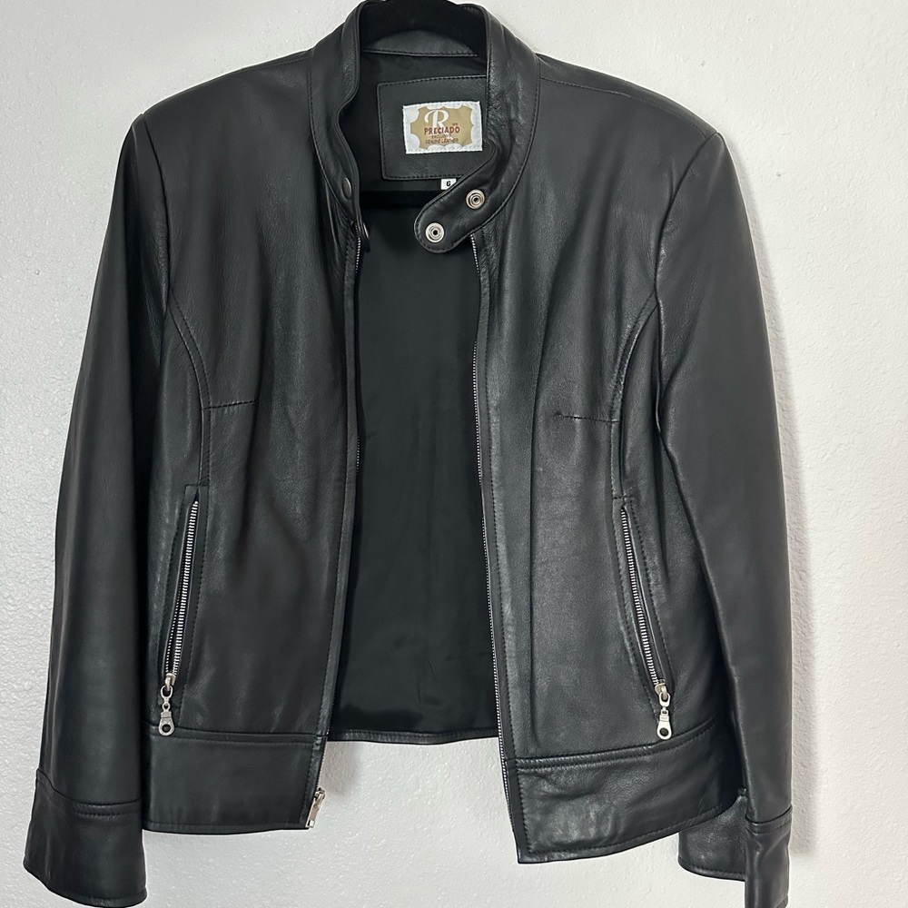 Women’s Like new Mr. Preciado genuine leather jacket.